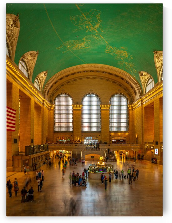 Interior of Grand Central Station in midtown Manhattan by Steve Heap