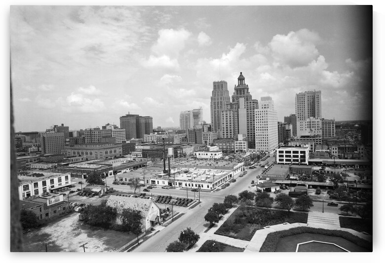 1940s BUSINESS DISTRICT OF HOUSTON TEXAS US 195730 by Panoramic Images