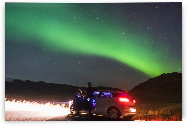 Northern lights at Midnight by Atelier Knox