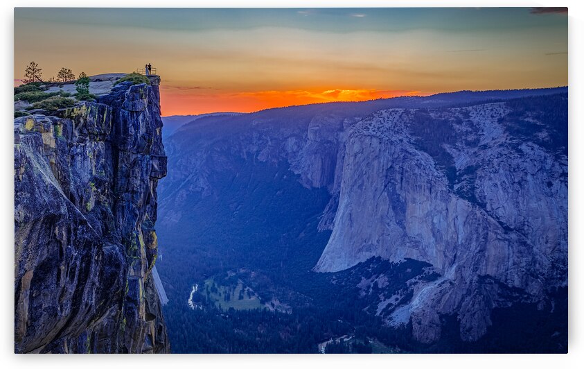 Taft Point Bride and Groom by Geoffrey Prior