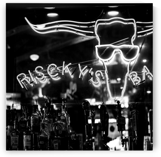 risckys barbeque  square 816 Risckys 13k by Black And White