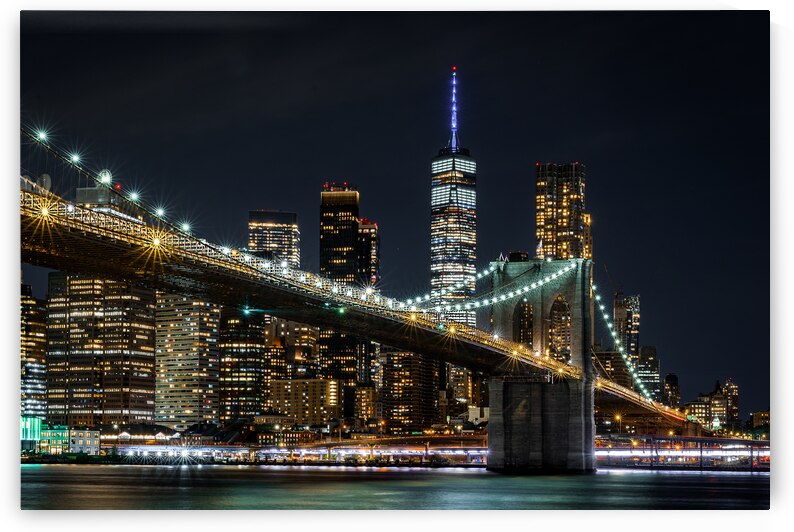Iconic Manhatten by Geoffrey Prior