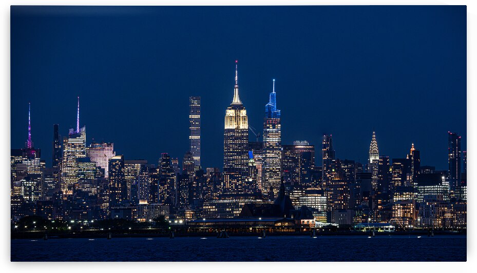 Manhatten by Geoffrey Prior