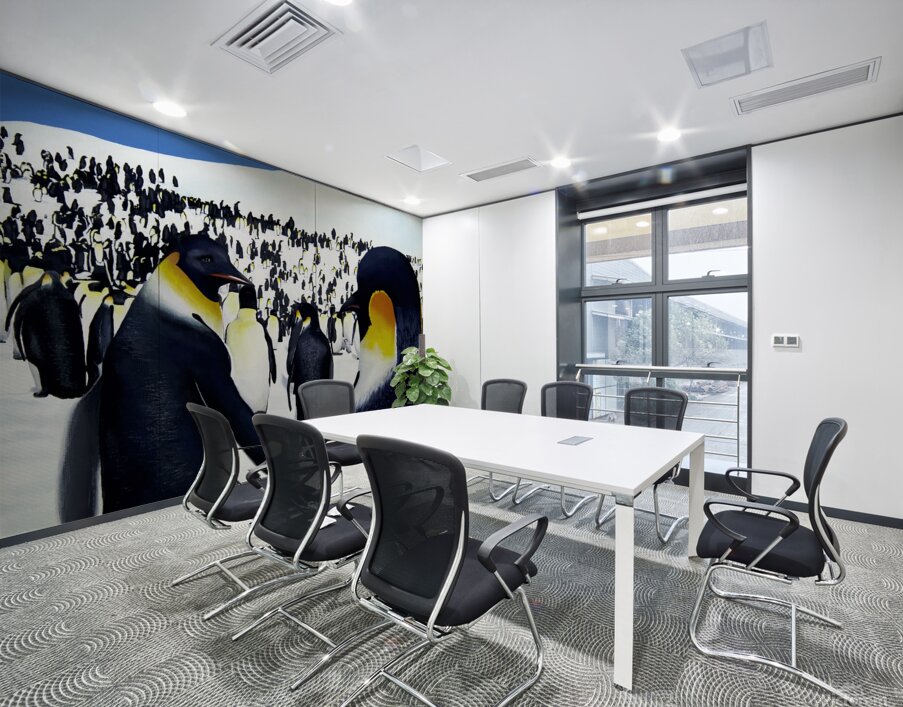 Happy Feet 00:11:06 Wall Printing