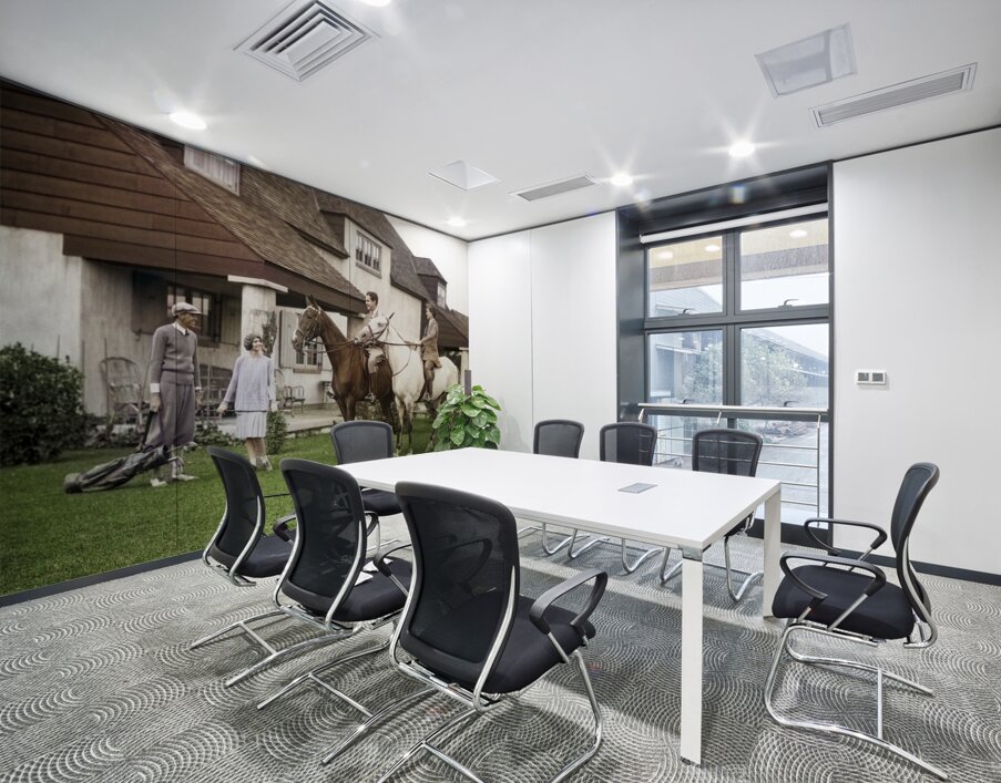 1920s-30s TWO COUPLES ONE ON HORSES THE OTHER WEARING GOLF CLOTHES AT THE BERKSHIRE HOUND AND COUNTRY CLUB BERKSHIRES MA USA 245286 Wall Printing
