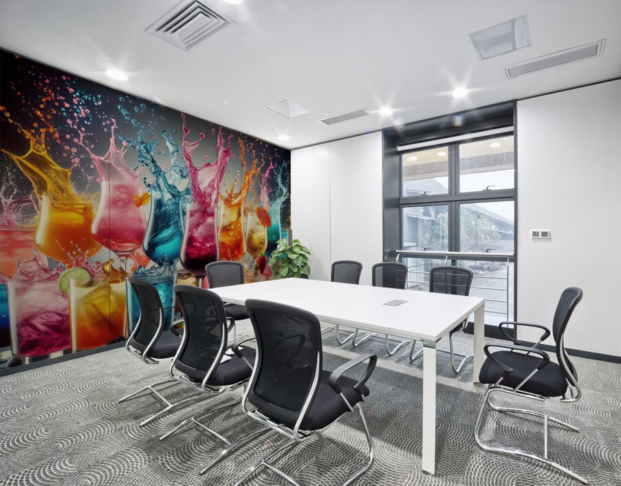 84 cocktail in glass with splashes Wall Printing