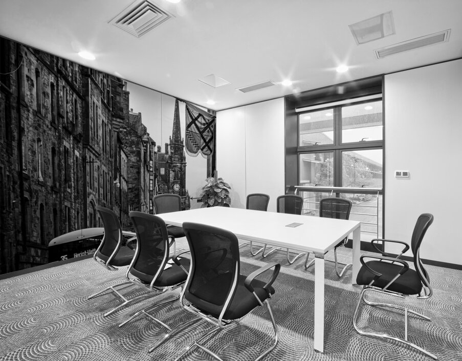 the royal mile old town edinburgh  vertical 4665 Wall Printing