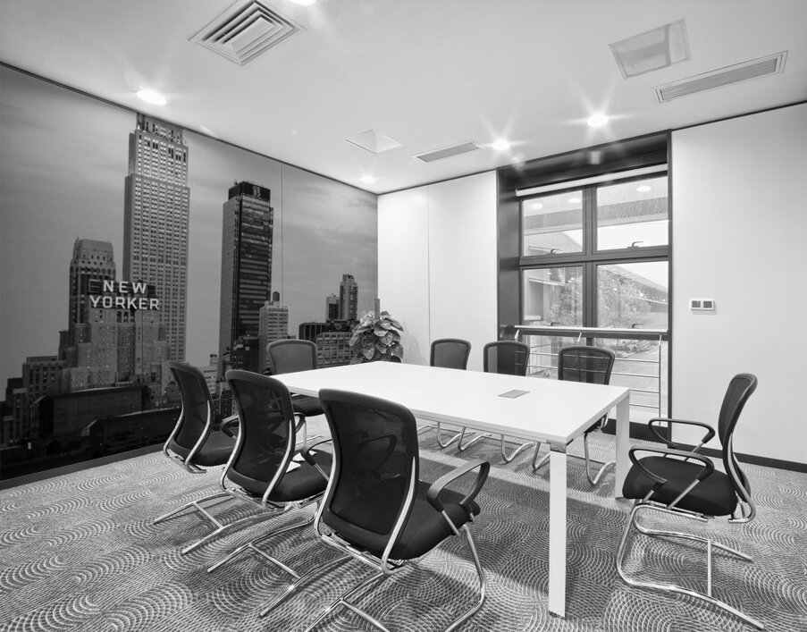 empire state building midtown skyline  vertical 1 Wall Printing