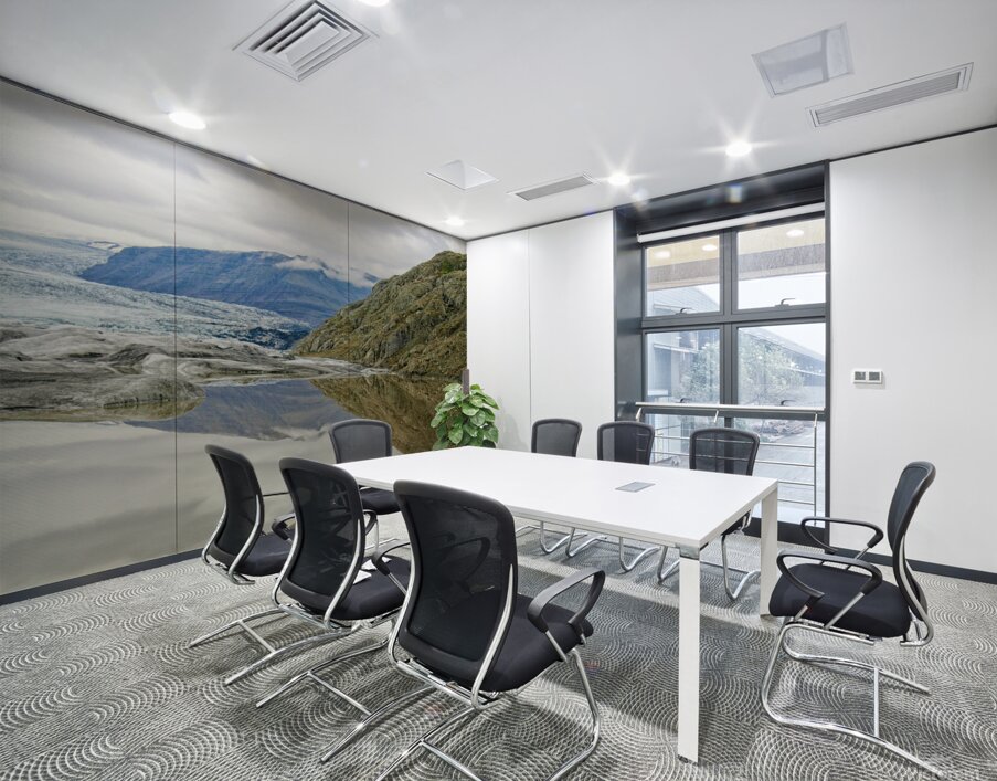 Glacier ending in lake Wall Printing