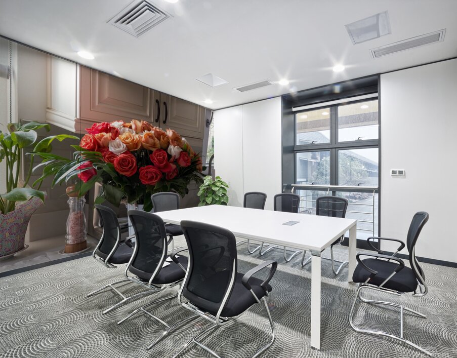 Bouquet of beautiful roses on the marble table in a kitchen Wall Printing