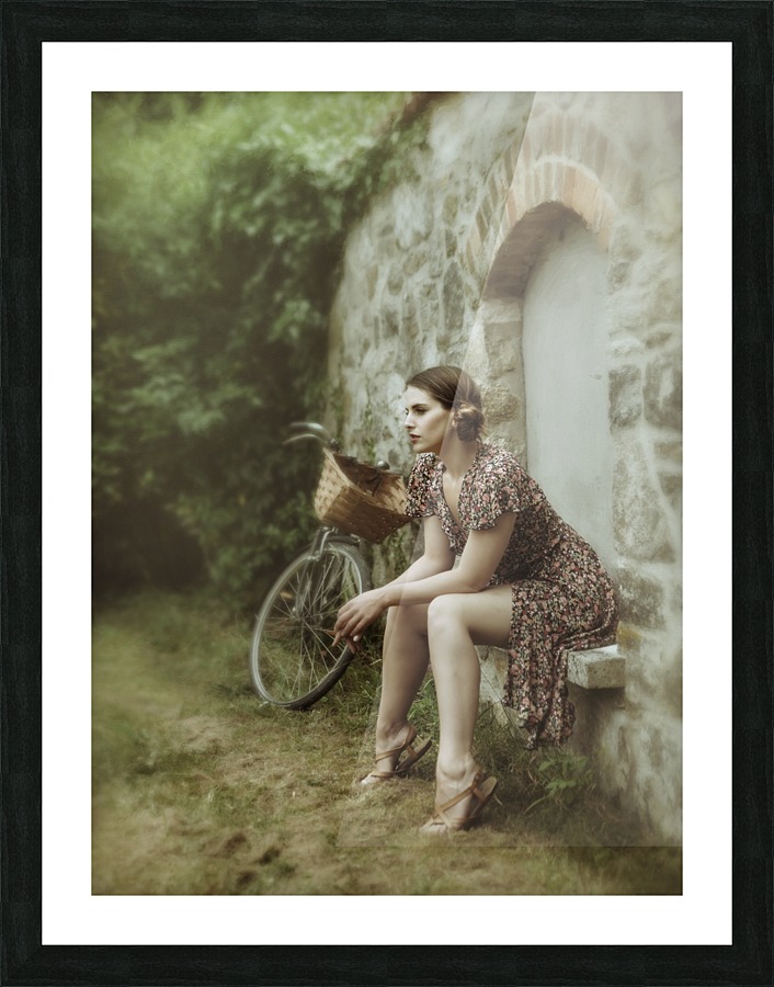 The wall game Picture Frame print