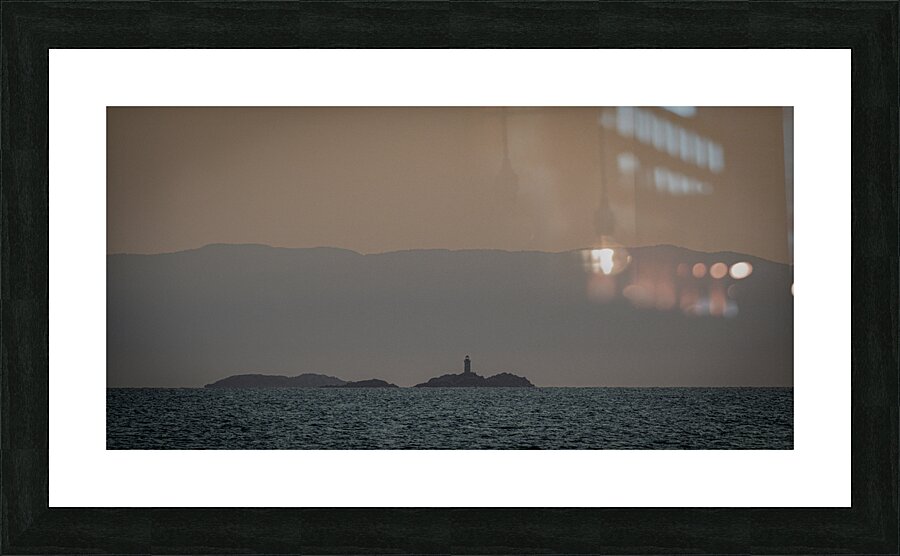 PHARE SOLITAIRE Picture Frame print