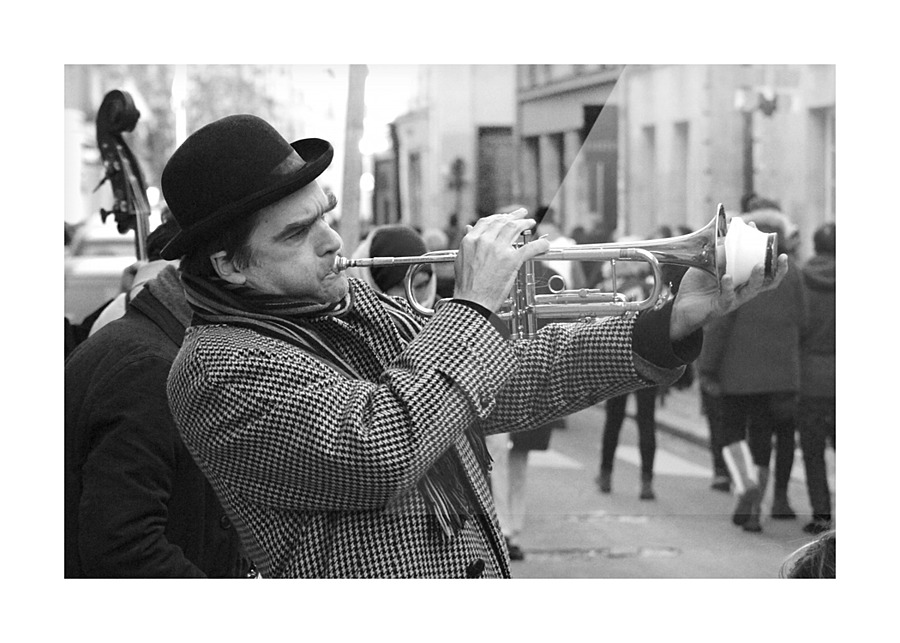 Musique rue des Francs Bourgeois Picture Frame print