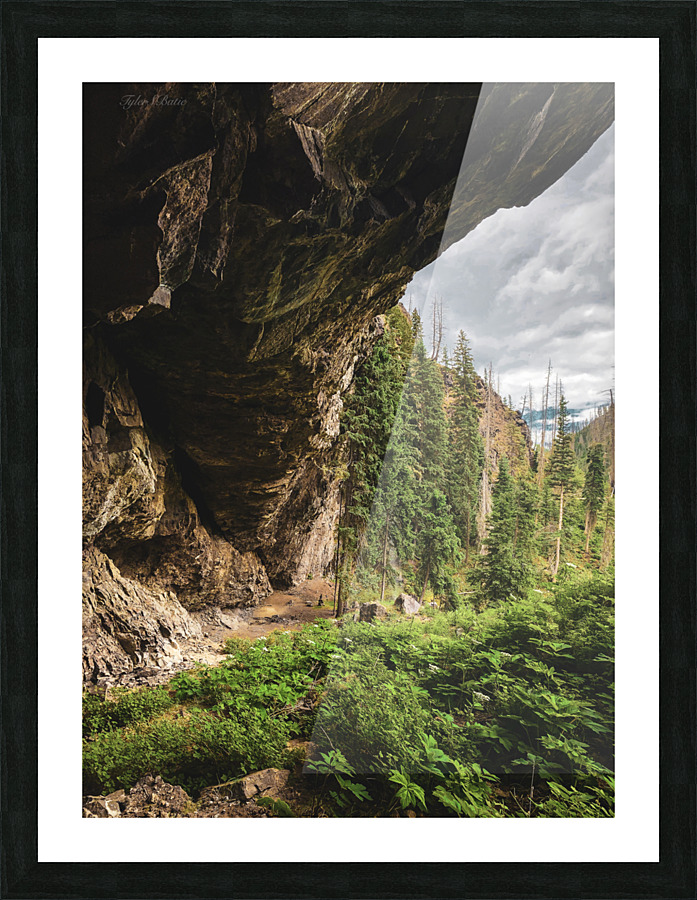 Rainbow Falls Picture Frame print