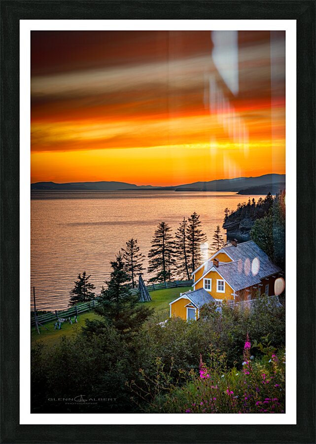 No 88- Maison Blanchette au crepuscule Picture Frame print