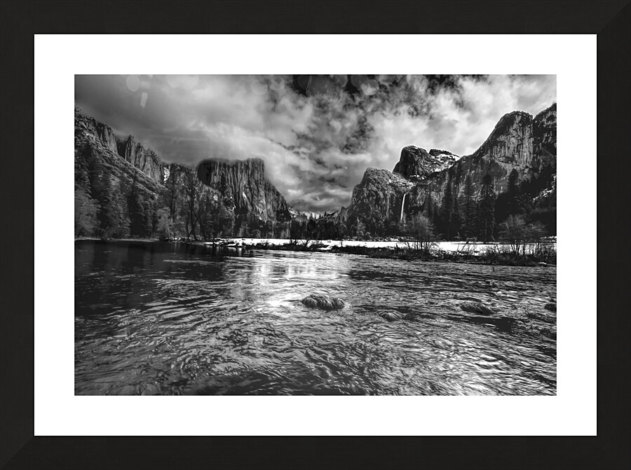 Yosemite Merced River Valley View in Black and White. Picture Frame print