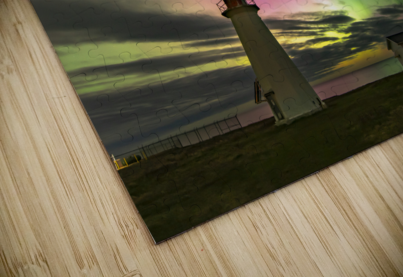 Northern_Lights_on_Cheticamp-Island_at_Enragee_Point_Lighthouse. Michel Soucy Puzzle
