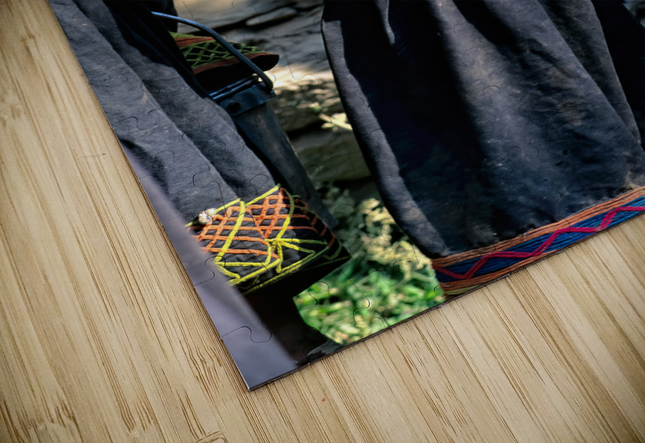 Pakistan. Life in a Kalash Village in Bumburet Valley Marco Brivio Puzzle