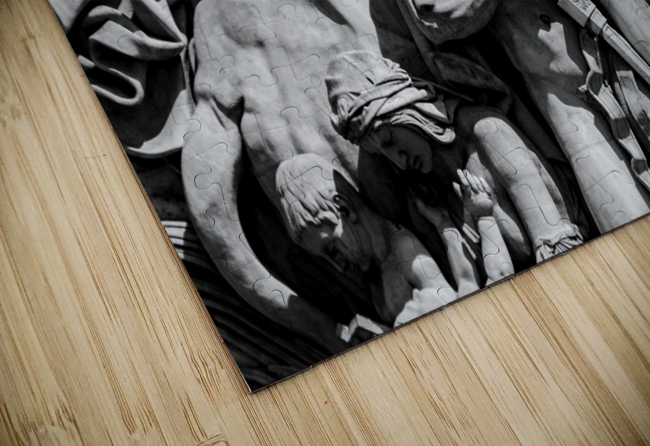 le paix relief on arc de triomphe  horizontal 346 Black And White Puzzle