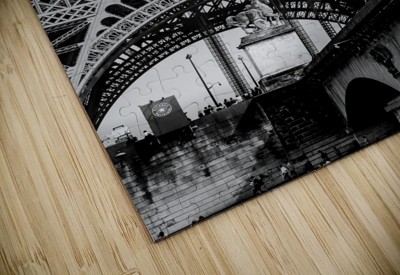 eiffel tower base  vertical 3476 Seguin 13k Black And White Puzzle