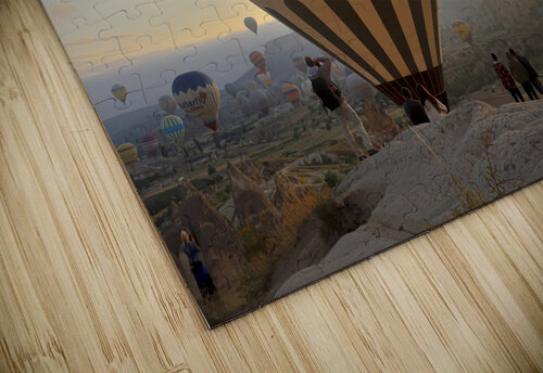 tourists watch the flight of hot air balloons Gualtiero Boffi puzzle