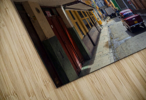Classic american car on a street - Havana - Cuba fotojourneys puzzle