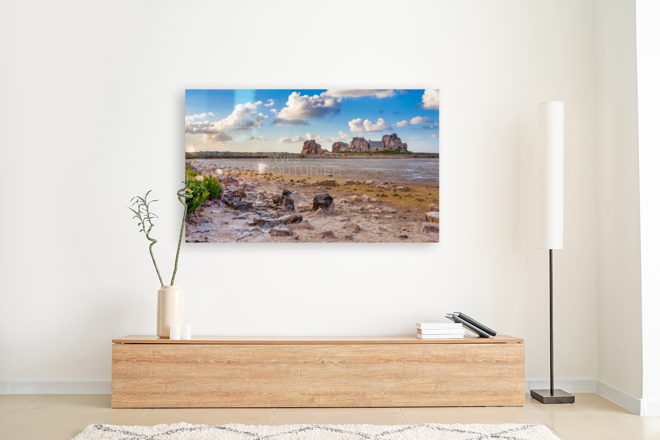 the house between the rocks Art
