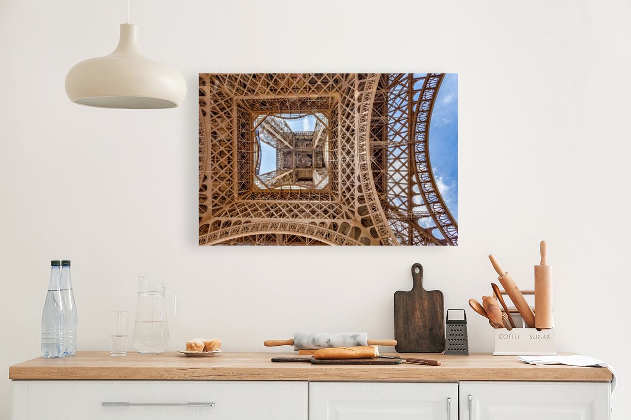 Under the Eiffel Art