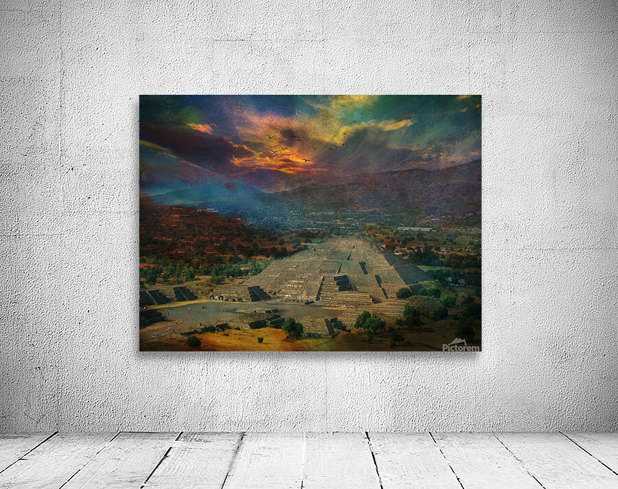 Pyramid of the Moon in Teotiuakan Wall Preview