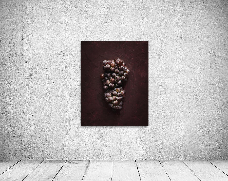 A bunch of grapes by Kata Endrodi Photography