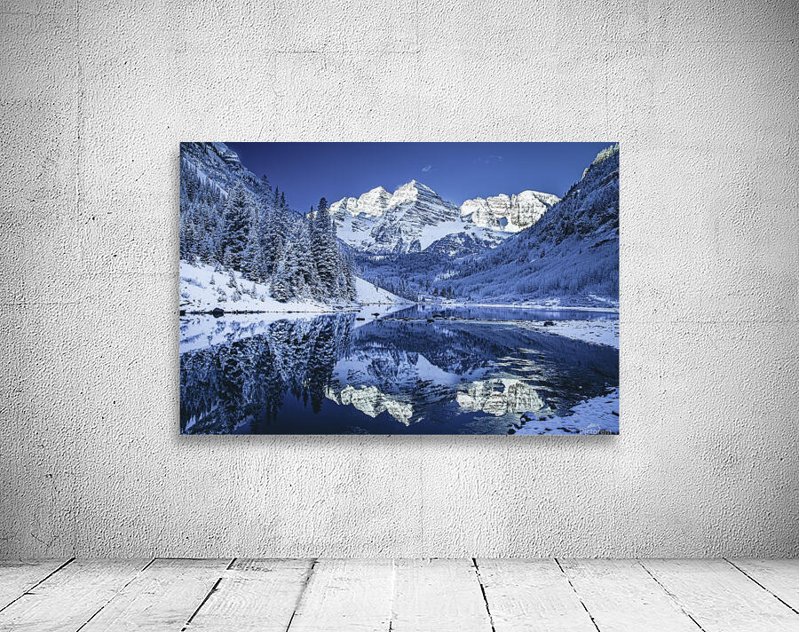 Maroon Bells Dressed in white by Sebastian Dietl