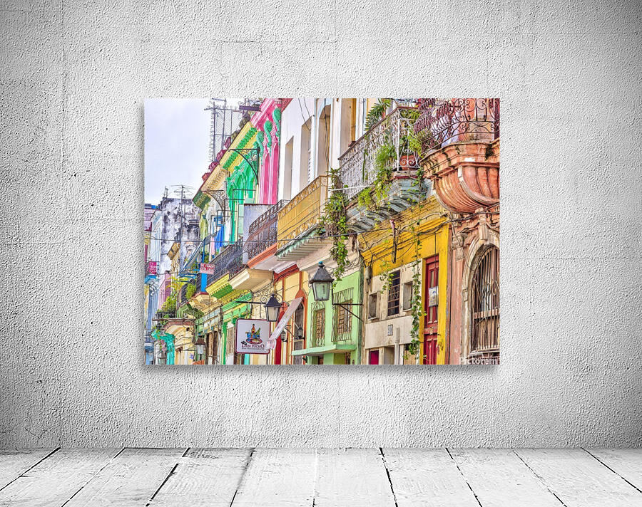 Colorful houses in Havana city, Cuba by Assaf Frank