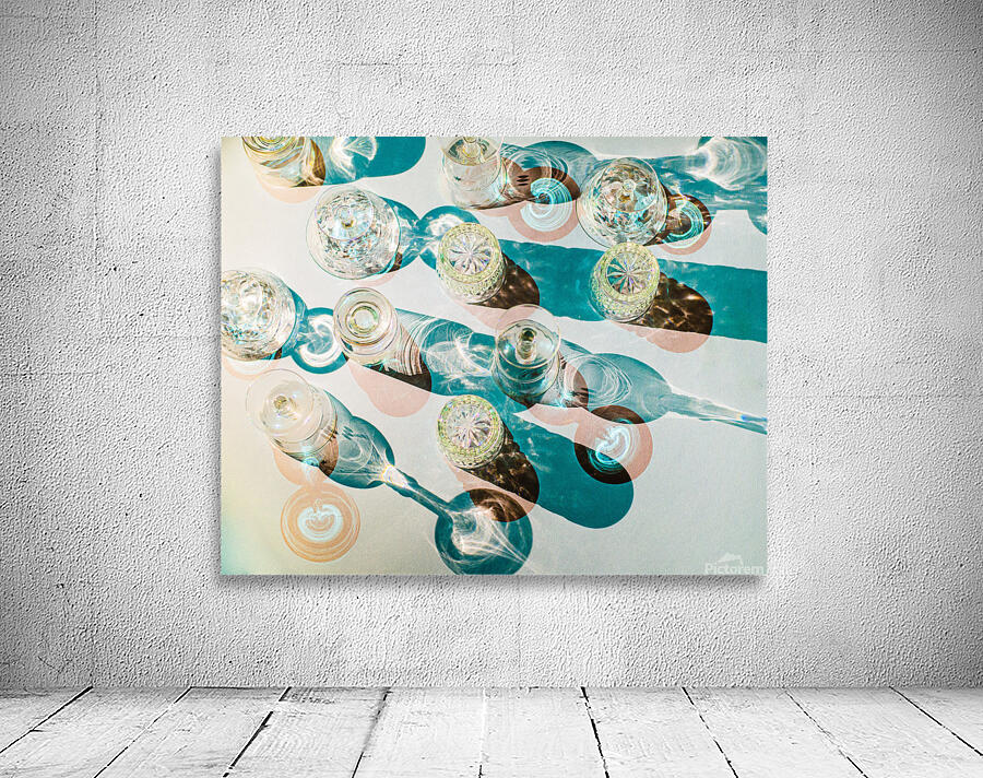 Fragile shapes by 1x