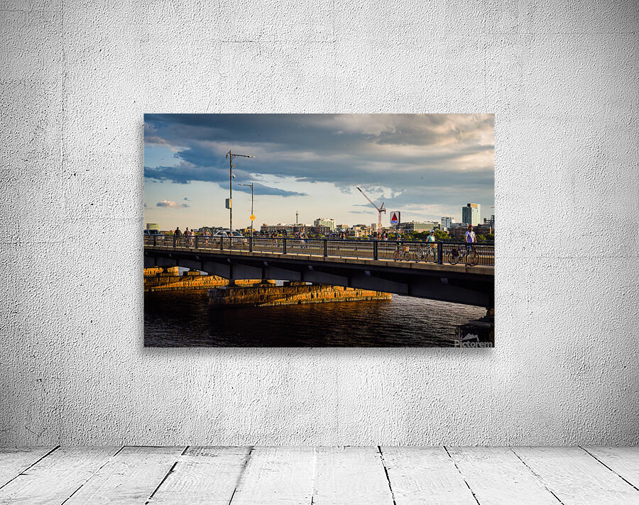 The Crossing Wall Preview