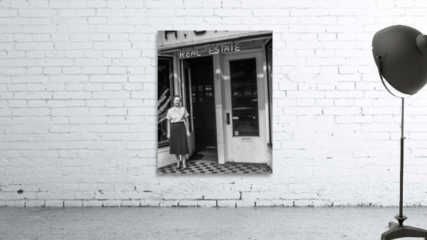 Found and Restored - O.G. Real Estate Agent - Kodachrome Slide Wall Preview