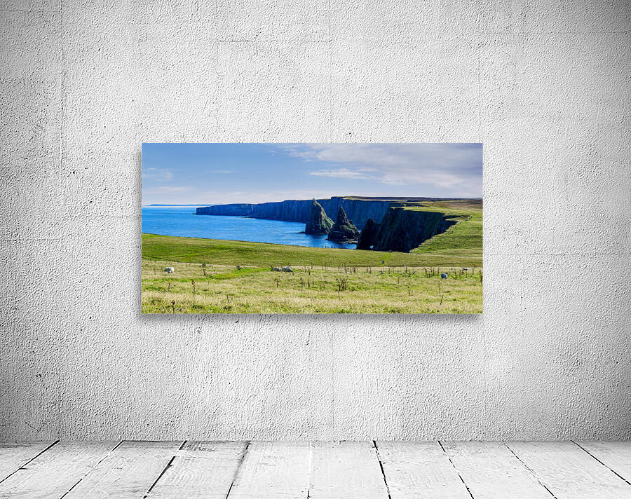 A Day at the Edge: Witnessing the Beauty of Duncansby Stacks Up Close by Big Picture Diaries