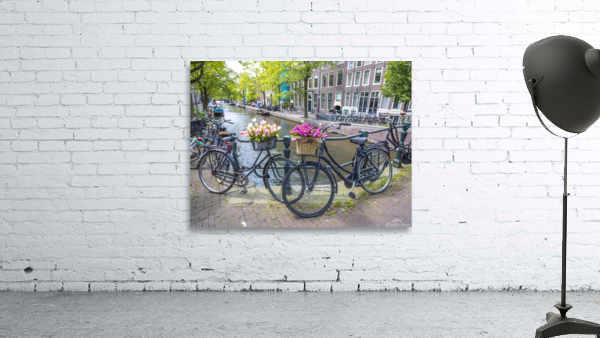Exploring the Amsterdam Canals by Assaf Frank