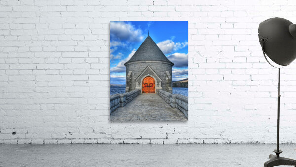 16 Holidays at Saville Dam Wall Preview