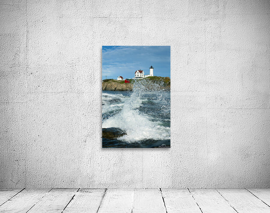 Crashing Waves at Nubble Lighthouse in Southern Maine Wall Preview