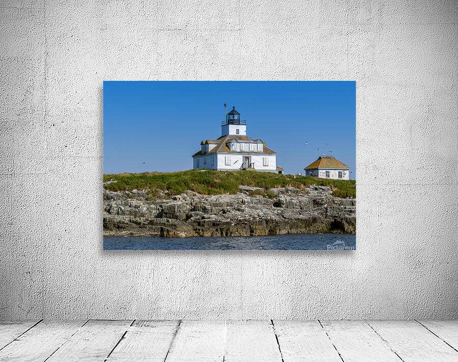 Egg Rock Light is Part of a Protected Seabird Nesting Sanctuary in Maine Wall Preview