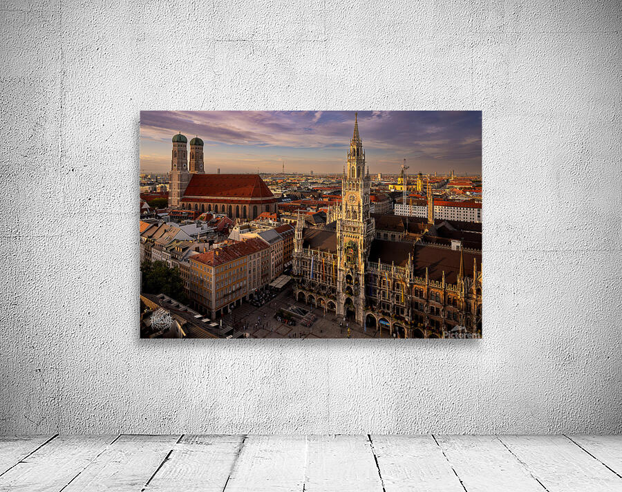 Golden Pils Hour Wall Preview