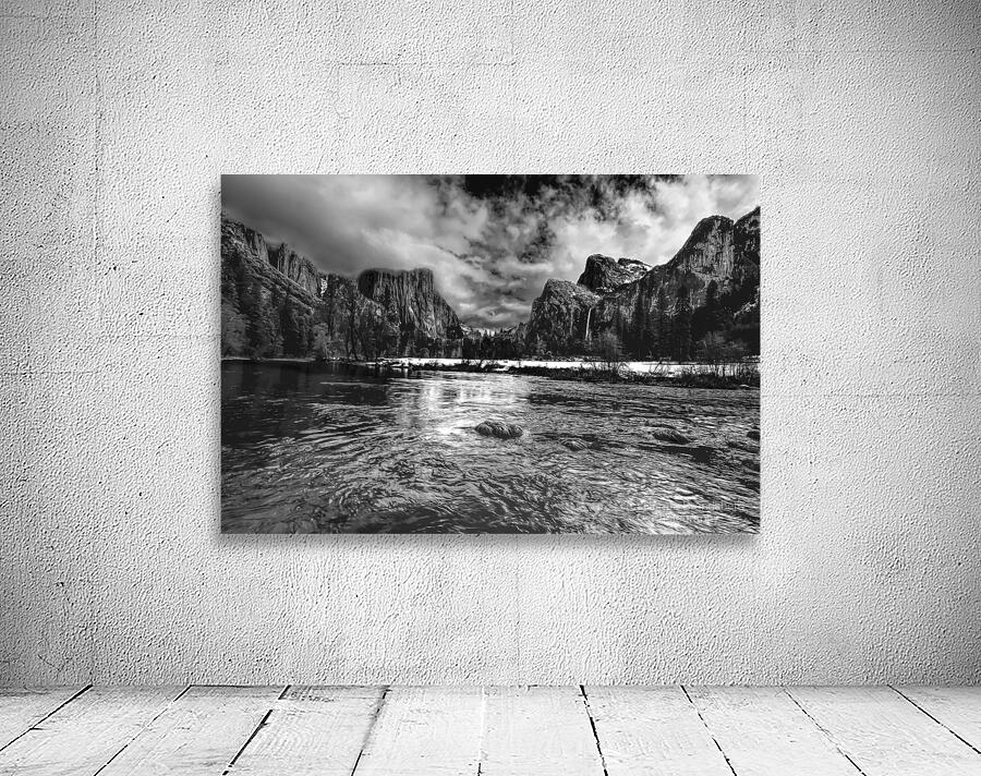 Yosemite Merced River Valley View in Black and White. Wall Preview