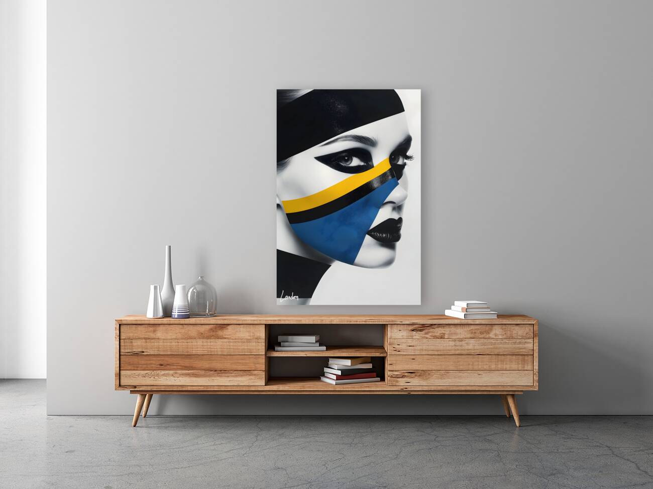 Minimlistic Lady 4 Reproduction