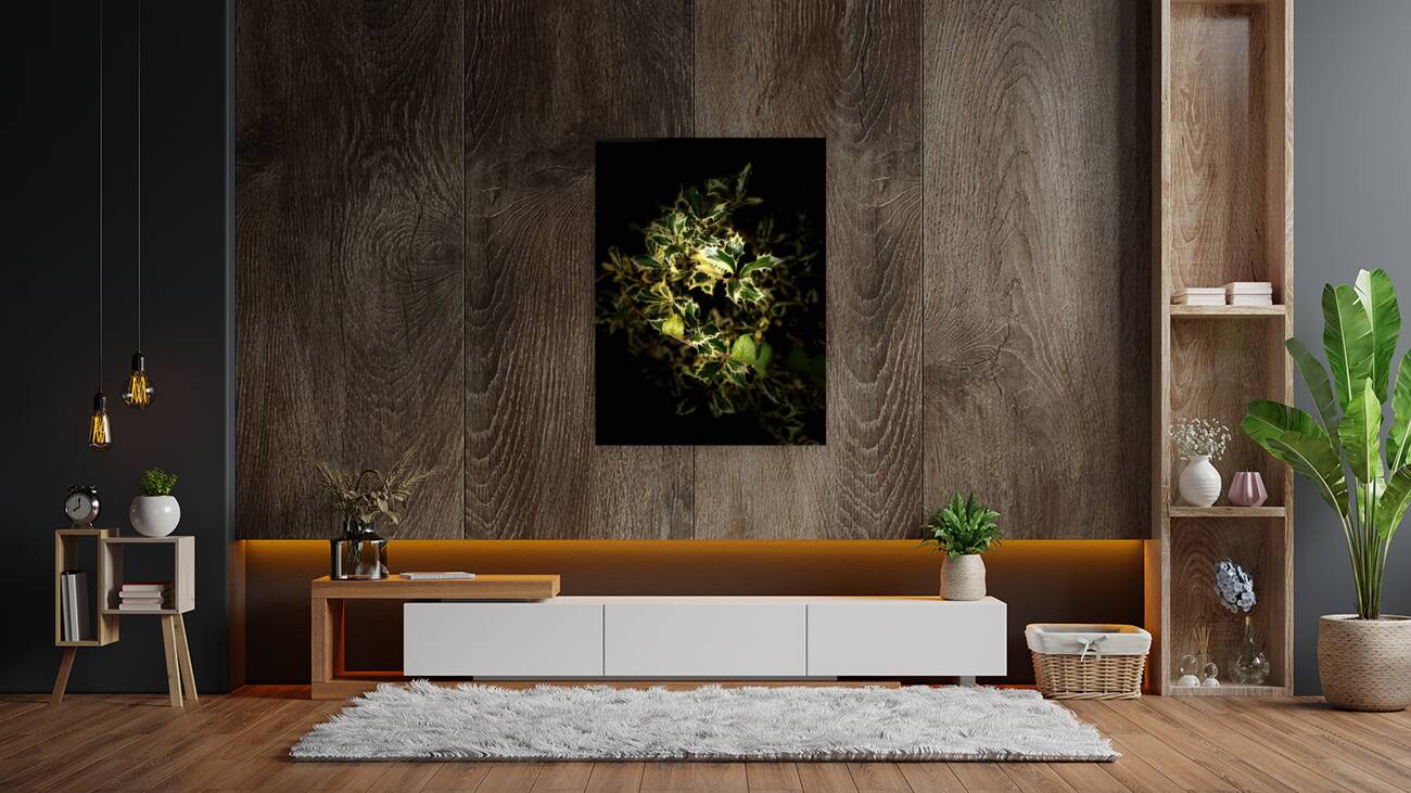  Variegated Holly Wreath  -  Merry Christmas  Reproduction