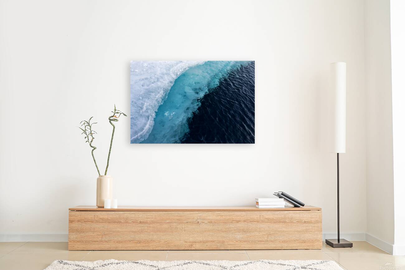 WHERE ICE MEETS MIDNIGHT Reproduction