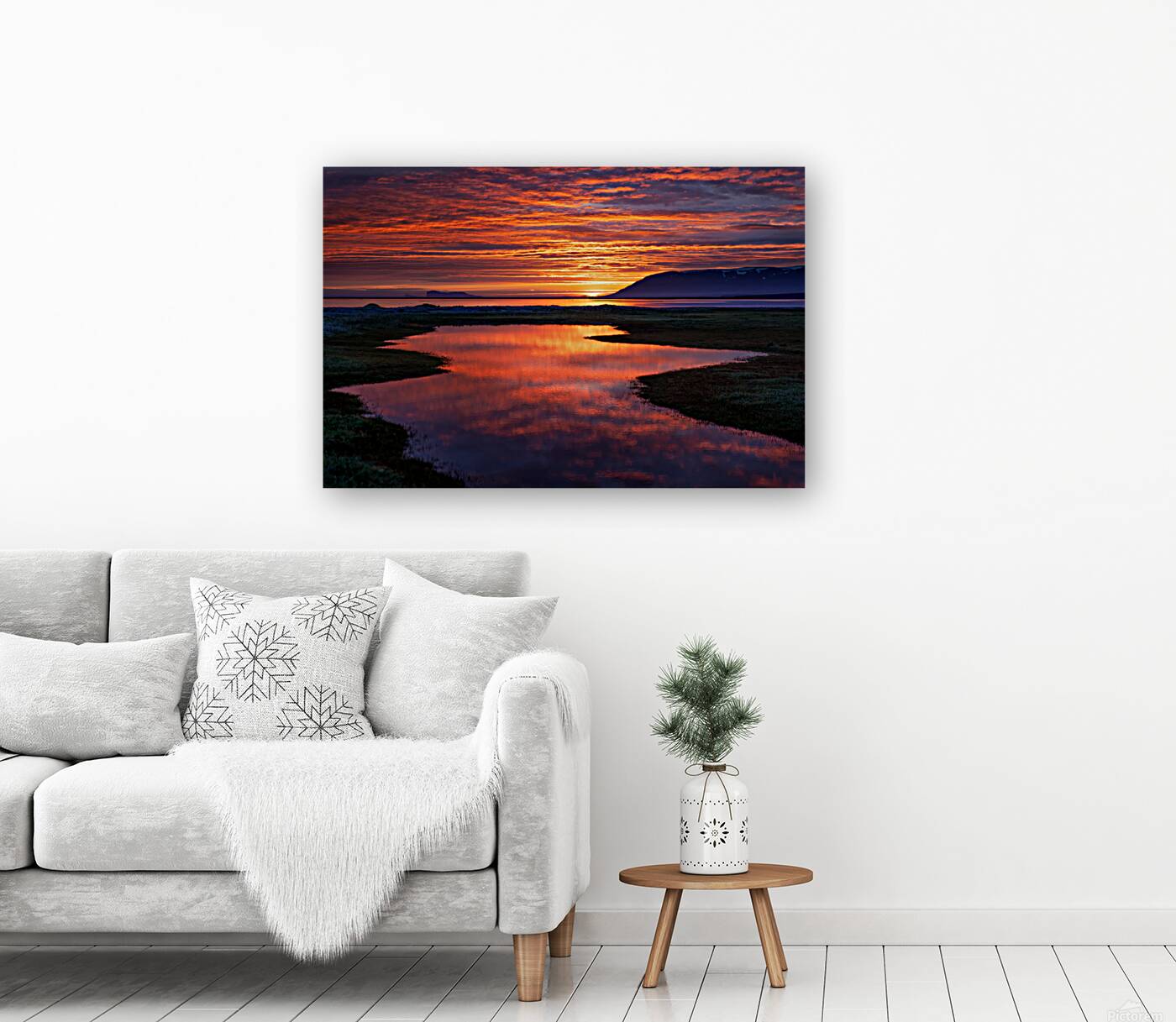 SUNSETRISE AT HOFSSTADIR Reproduction