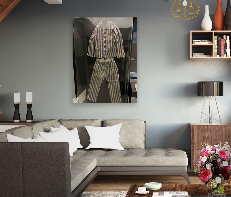 927931BE B207 4E6E A13B 38589FDC2A3D Reproduction