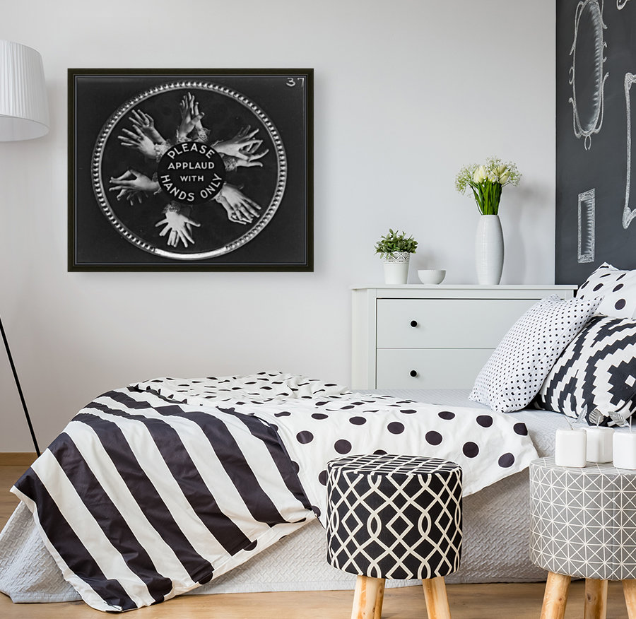 Please applaud with hands only Reproduction