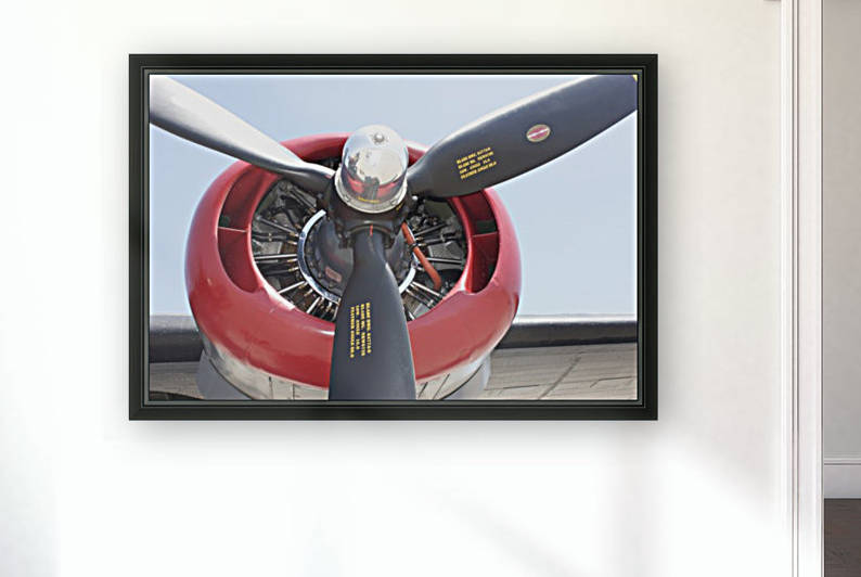 Propeller B-25 by Wallshazam