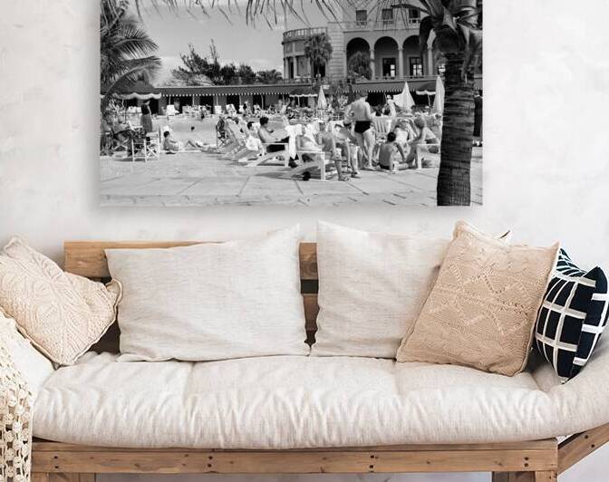 1950s TOURISTS AT THE POOL OF HOTEL NACIONAL CUBA 179093 by Panoramic Images